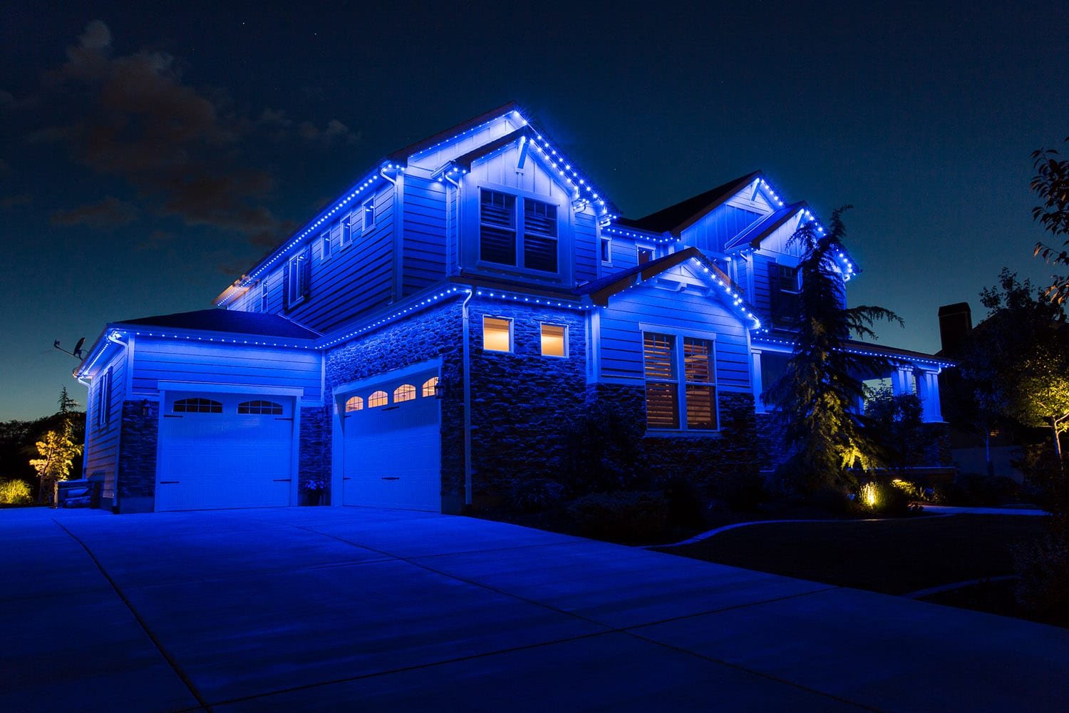 permanent Christmas lighting installed in Lehi utah